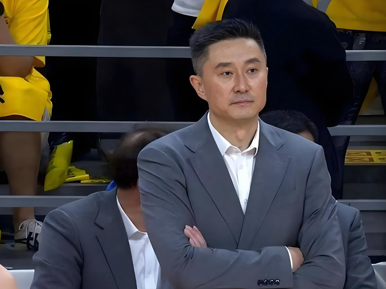 开云官网-杜锋收到广东队球迷的3个建议！